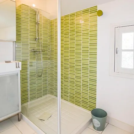 Beautiful In Bastia With 2 Bedrooms And Wifi Μπαστιά