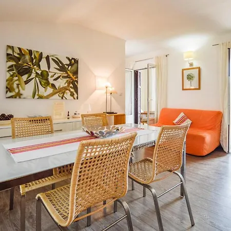 Beautiful In Bastia With 2 Bedrooms And Wifi Μπαστιά